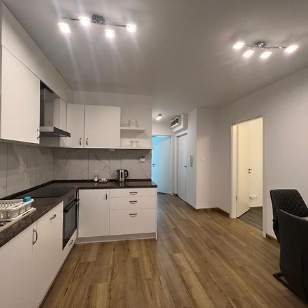 Modern Apartman Szeged Exterior foto