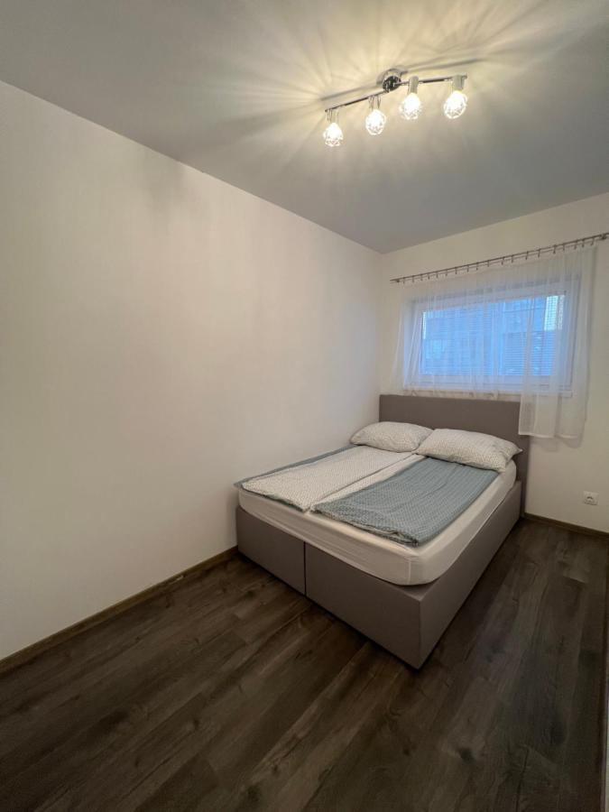 Modern Apartman Szeged Exterior foto